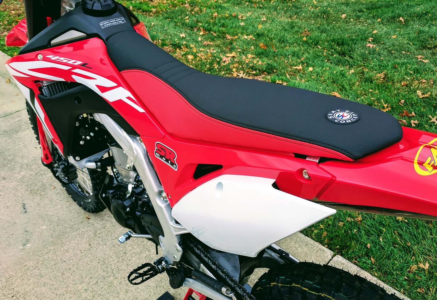 CRF450L-Seat-Concepts-Comfort-Seat-Standard-Height-Red-Black-Low-Slip-3 CRF450L-Seat-Concepts-Comfort-Seat-Standard-Height-Red-Black-Low-Slip-3